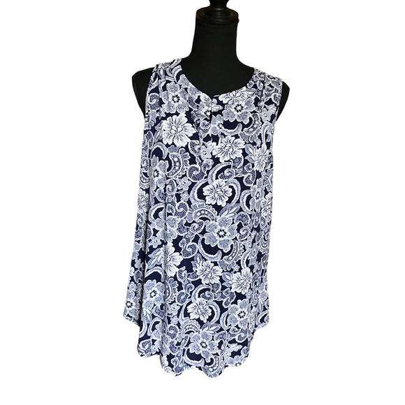 NWT 1X  Sleevless Flattering Pleated Top NWT - Picture 1 of 12